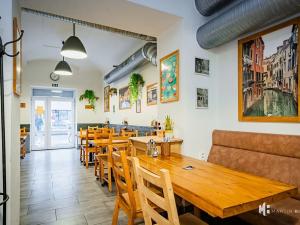 Pronájem komerční nemovitosti, Praha - Holešovice, Dělnická, 110 m2
