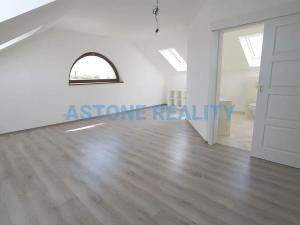 Prodej rodinného domu, Trnová, 370 m2