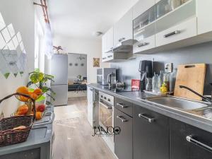 Prodej bytu 3+1, Hodonín, Národní třída, 69 m2