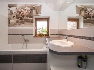 Prodej rodinného domu, Kunětice, 152 m2