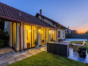 Prodej vily, Praha - Újezd nad Lesy, Dražická, 206 m2