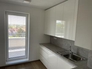 Pronájem bytu 2+kk, Kroměříž, Purkyňova, 69 m2