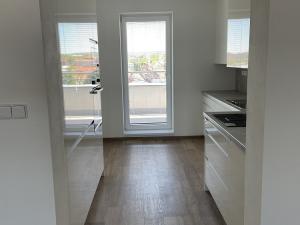 Pronájem bytu 2+kk, Kroměříž, Purkyňova, 69 m2