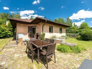 Prodej rodinného domu, Bratronice - Dolní Bezděkov, V Uličce, 100 m2