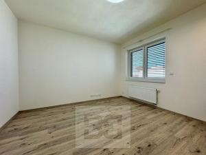 Pronájem bytu 1+kk, Brno, Křenová, 30 m2