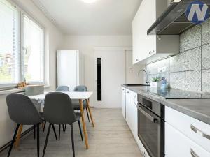 Prodej bytu 3+1, Husinec, Kostnická, 62 m2