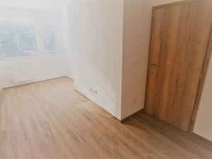 Pronájem bytu 3+1, Náchod, Jugoslávská, 56 m2