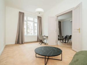 Pronájem bytu 3+kk, Praha - Vinohrady, U Kanálky, 80 m2
