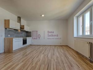 Pronájem bytu 3+kk, Jindřichův Hradec, Rezkova, 61 m2