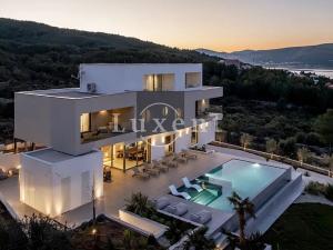 Prodej vily, Trogir, Chorvatsko, 500 m2