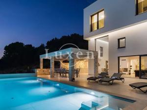 Prodej vily, Šibenik, Chorvatsko, 361 m2