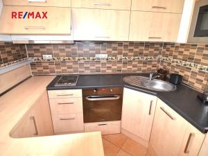Pronájem bytu 1+kk, Praha - Záběhlice, Mikanova, 42 m2