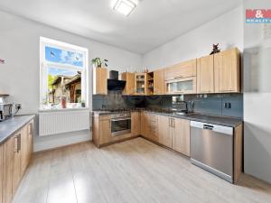 Prodej bytu 3+1, Ústí nad Labem - Střekov, Varšavská, 85 m2