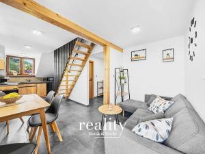 Prodej rodinného domu, Perná, 205 m2