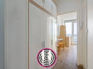 Pronájem bytu 1+kk, Praha - Hostivař, Hornoměcholupská, 22 m2