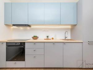 Prodej bytu 2+kk, Praha - Černý Most, Vybíralova, 47 m2