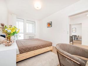 Prodej bytu 2+kk, Praha - Černý Most, Vybíralova, 47 m2