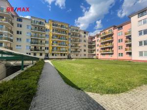 Pronájem bytu 1+kk, Praha - Horní Měcholupy, Padovská, 32 m2