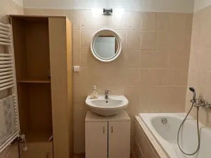 Pronájem bytu 2+kk, Černošice, Slunečná, 54 m2