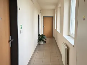 Pronájem bytu 2+kk, Černošice, Slunečná, 54 m2