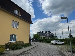 Pronájem bytu 2+kk, Černošice, Slunečná, 54 m2