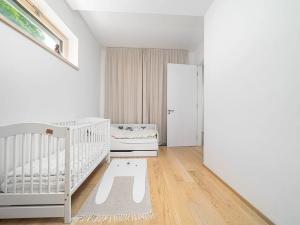 Prodej bytu 3+kk, Praha - Břevnov, Skokanská, 92 m2