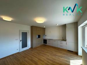 Pronájem bytu 3+kk, Karlovy Vary, U Trati, 75 m2