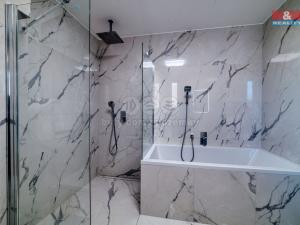 Prodej bytu 4+1, Cheb, Májová, 121 m2