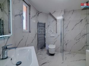 Prodej bytu 4+1, Cheb, Májová, 121 m2