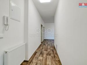 Prodej bytu 4+1, Cheb, Májová, 121 m2