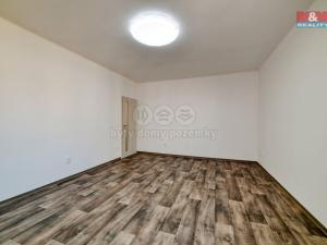Prodej bytu 4+1, Cheb, Májová, 121 m2