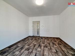 Prodej bytu 4+1, Cheb, Májová, 121 m2