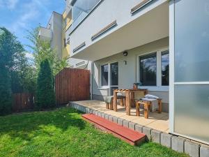 Prodej bytu 2+kk, Praha - Dubeč, Dubeckého, 53 m2