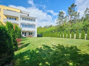 Prodej bytu 2+kk, Praha - Dubeč, Dubeckého, 53 m2
