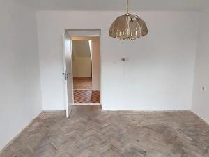 Prodej bytu 2+1, Cheb, Kamenná, 58 m2