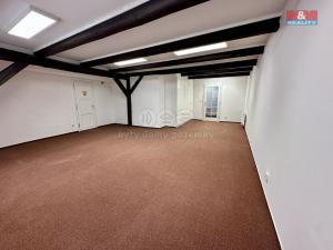 Pronájem kanceláře, Žatec, náměstí Svobody, 93 m2