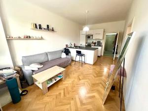 Pronájem bytu 2+kk, Praha - Libeň, Střížkovská, 48 m2