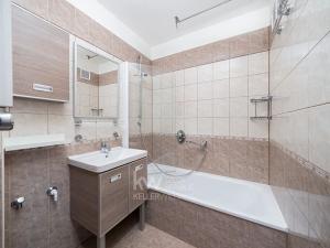 Prodej bytu 4+kk, Praha - Dejvice, Evropská, 63 m2
