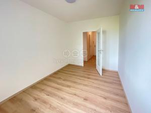 Pronájem bytu 2+kk, Praha - Kobylisy, Třeboradická, 43 m2