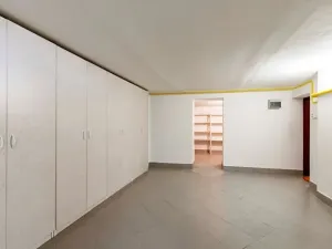 Prodej rodinného domu, Praha - Ruzyně, Huberova, 270 m2