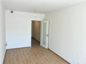 Prodej bytu 1+kk, Praha - Hostavice, Českobrodská, 31 m2
