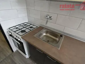 Pronájem bytu 2+1, Chomutov, Dřínovská, 62 m2