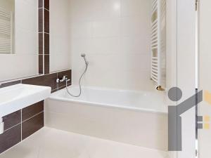 Pronájem bytu 3+kk, Praha - Třebonice, Thomasova, 58 m2