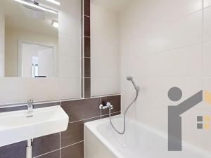 Pronájem bytu 3+kk, Praha - Třebonice, Thomasova, 58 m2