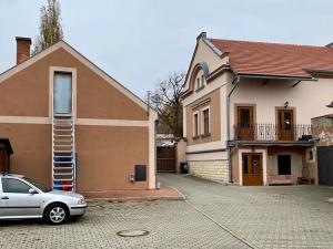 Prodej obchodního prostoru, Čečelice, Všetatská, 1000 m2