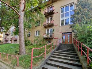 Pronájem bytu 2+1, Praha - Smíchov, U Blaženky, 57 m2