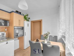 Prodej bytu 3+1, Děčín, Jezdecká, 71 m2
