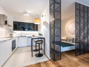 Pronájem bytu 1+1, Praha - Smíchov, Na Valentince, 50 m2