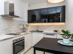 Pronájem bytu 1+1, Praha - Smíchov, Na Valentince, 50 m2