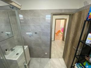 Pronájem rodinného domu, Lkáň, 120 m2